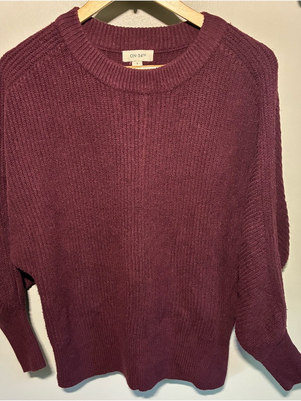 On 34th Women’s Burgundy Dolman Batwing Sleeve Crewneck Sweater Size S